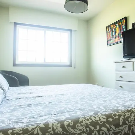 Casa Con Piscina A Orilla Del Rio Mino 펜션 *