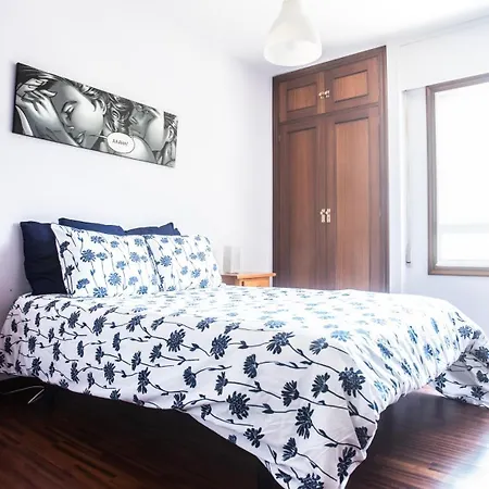 Casa Con Piscina A Orilla Del Rio Mino Tomiño