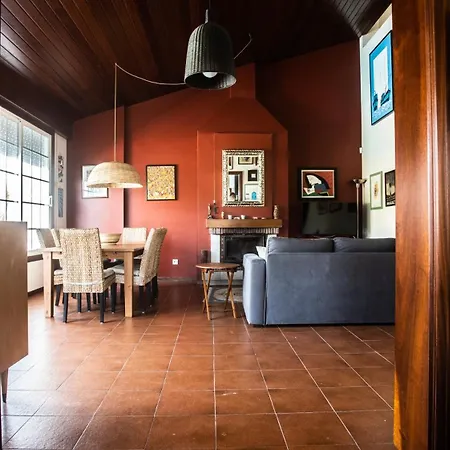 Hébergement de vacances Casa Con Piscina A Orilla Del Rio Mino Tomiño