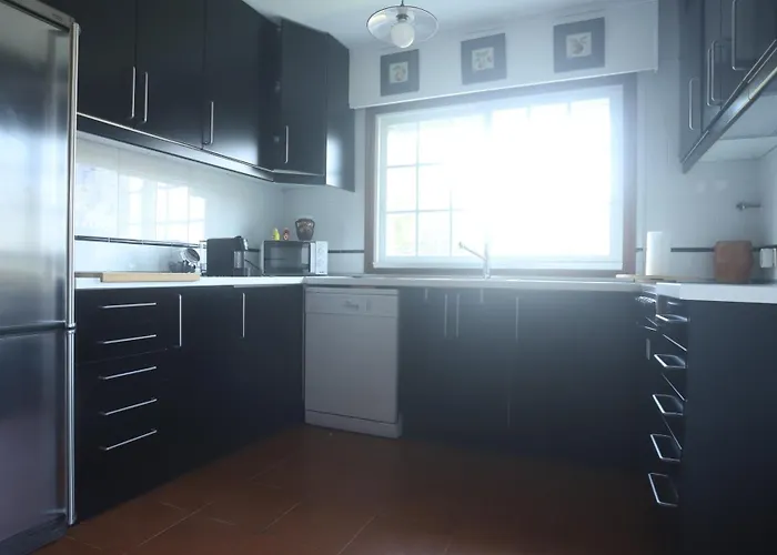 Casa Con Piscina A Orilla Del Rio Mino Tomiño