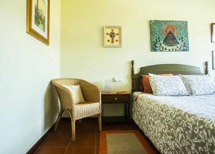 Casa Con Piscina A Orilla Del Rio Mino