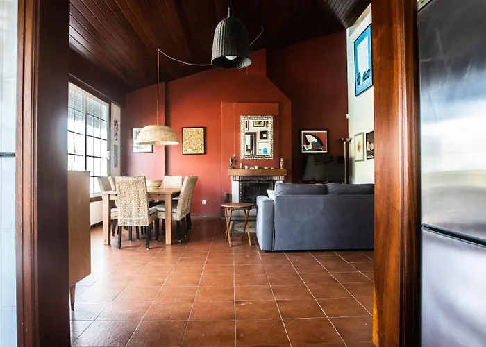 別荘 Casa Con Piscina A Orilla Del Rio Mino Tomiño