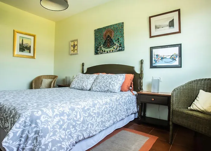 Casa Con Piscina A Orilla Del Rio Mino Tomiño