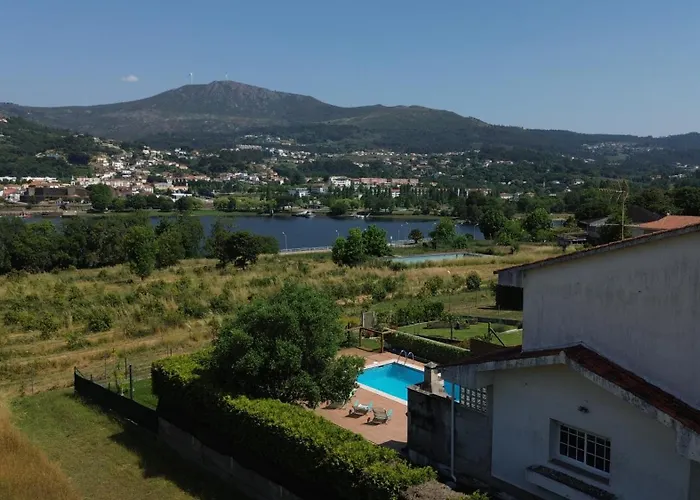 Casa Con Piscina A Orilla Del Rio Mino *