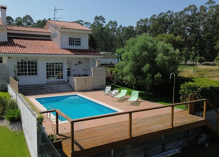 Casa Con Piscina A Orilla Del Rio Mino * Tomiño
